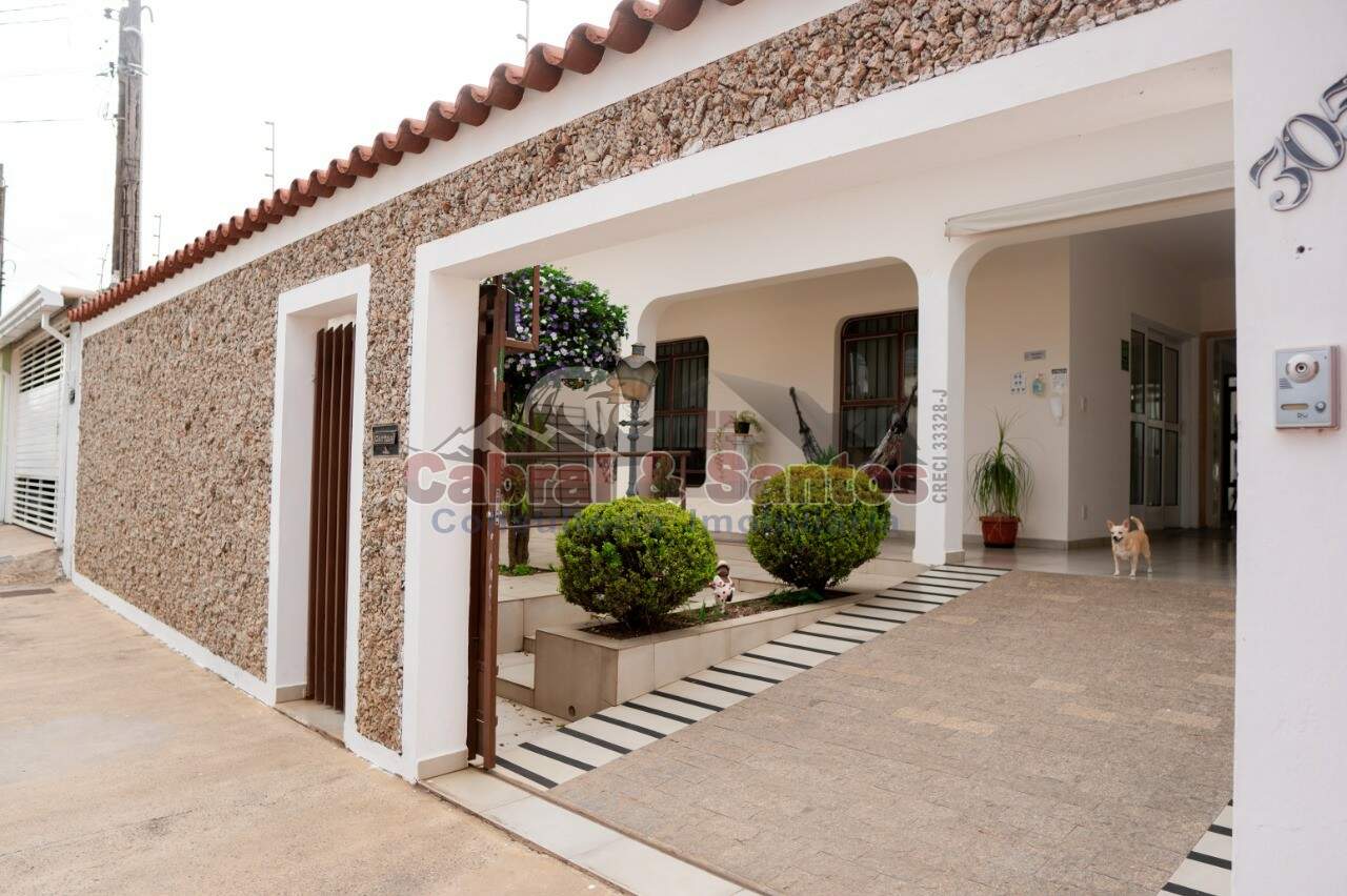 Casa à venda no PADRE BENTO: Foto 02