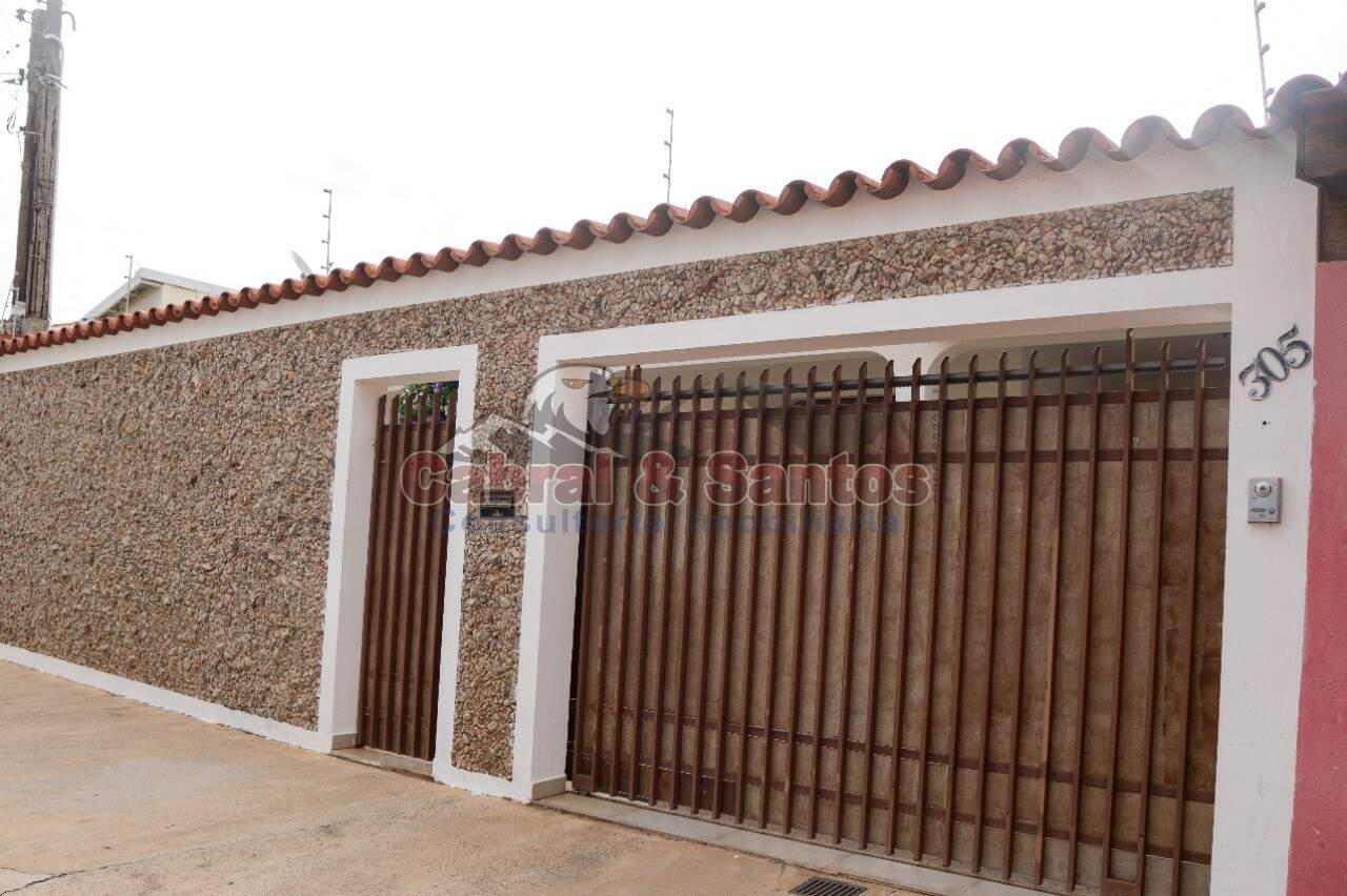 Casa à venda no PADRE BENTO: Foto 01