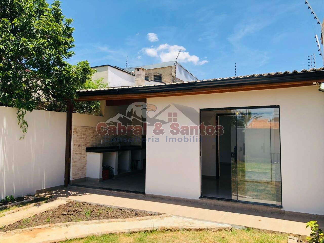 Casa à venda no JARDIM SANTA MARTA: Foto 03