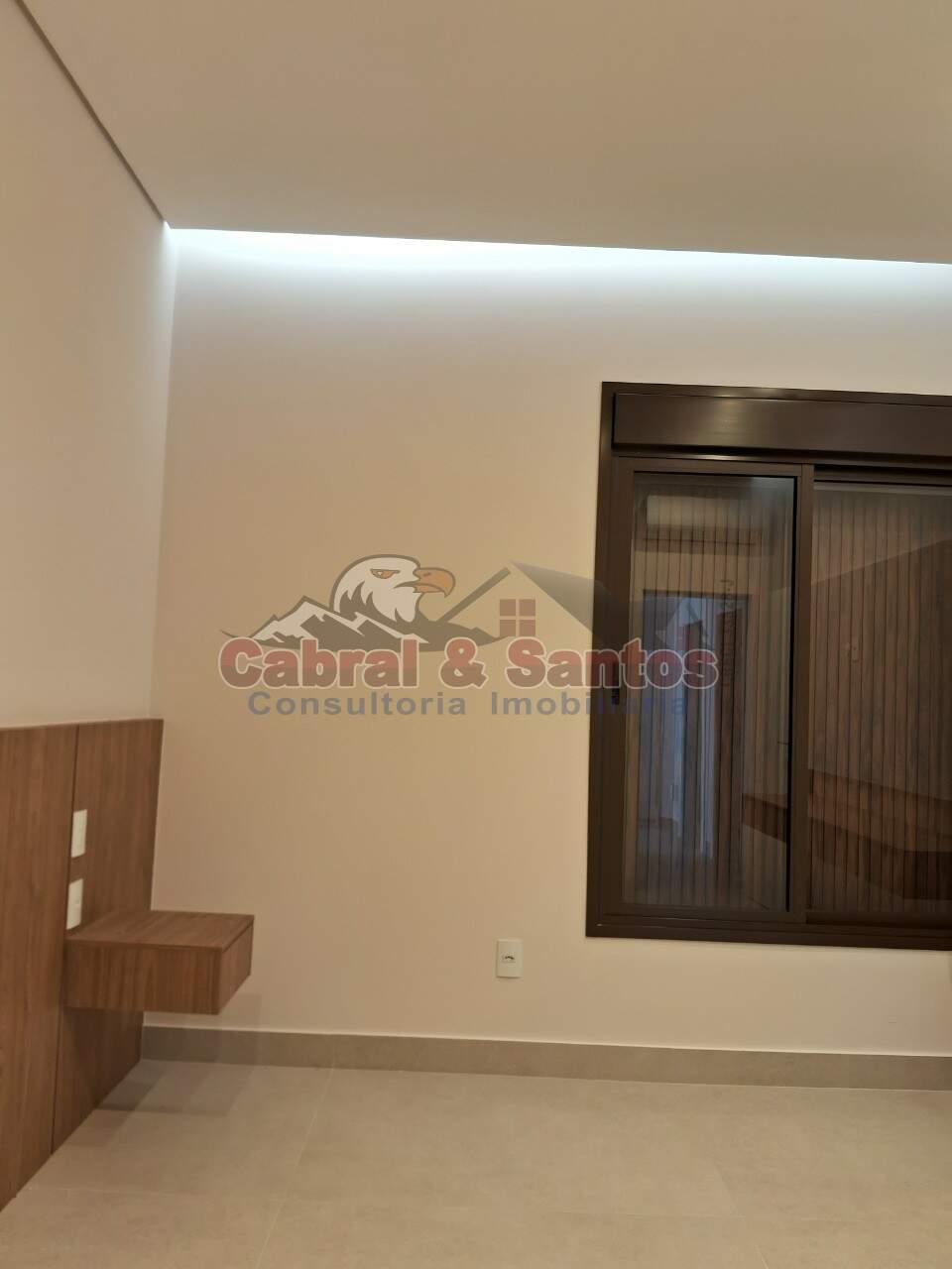 Casa à venda no RESIDENCIAL PARQUE CAMPOS DE SANTO ANTÔNIO II: Foto 04
