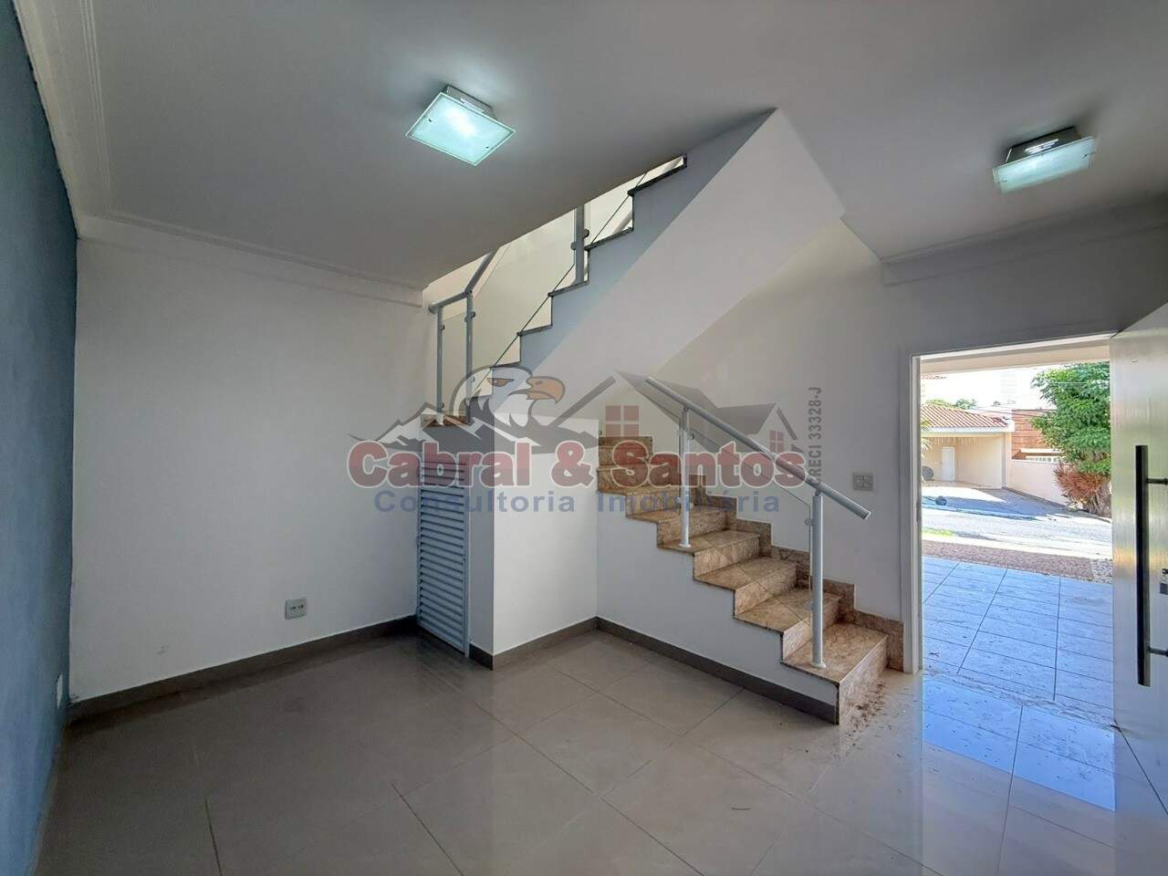 Casa para aluguel no PARQUE DO VARVITO: Foto 03