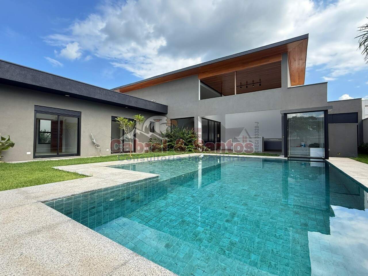Casa à venda no RESIDENCIAL PARQUE CAMPOS DE SANTO ANTÔNIO II: Foto 02