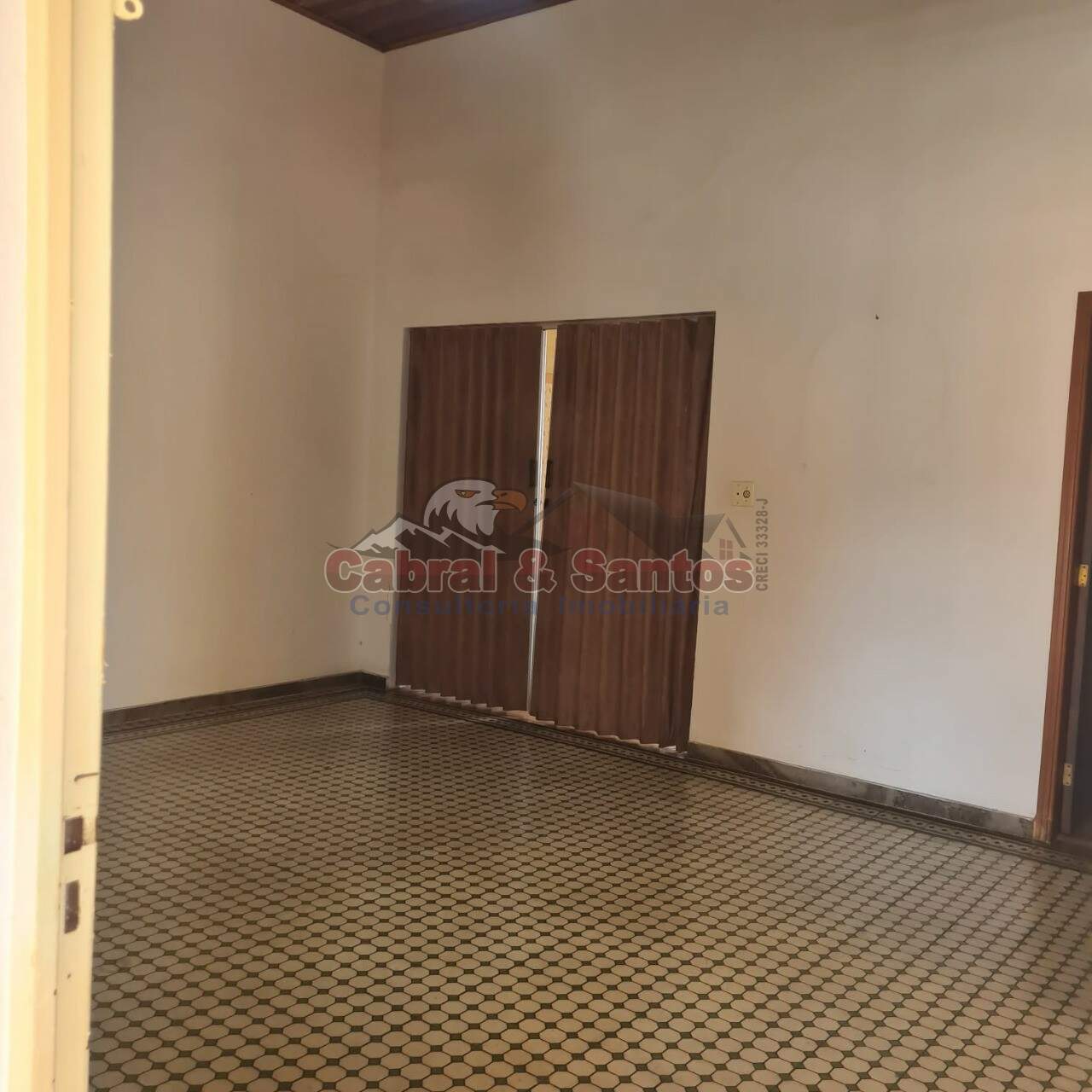 Casa à venda no CENTRO: Foto 01