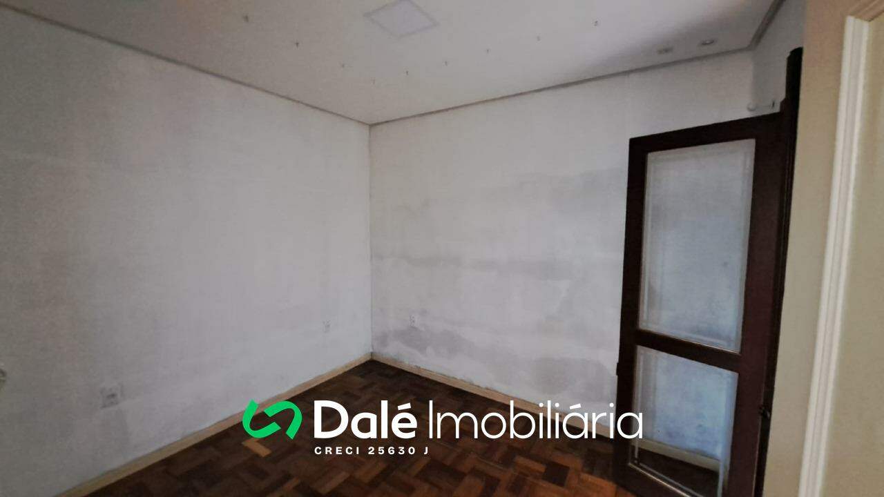 Casa à venda no Centro: 