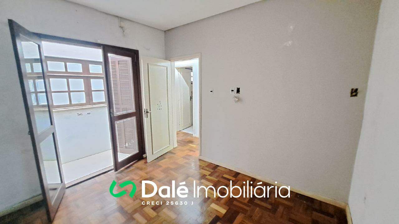 Casa à venda no Centro: 