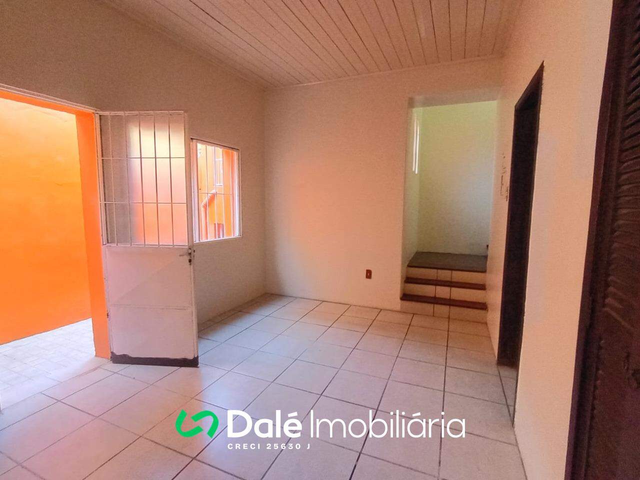 Casa à venda no Menino Deus: HALL