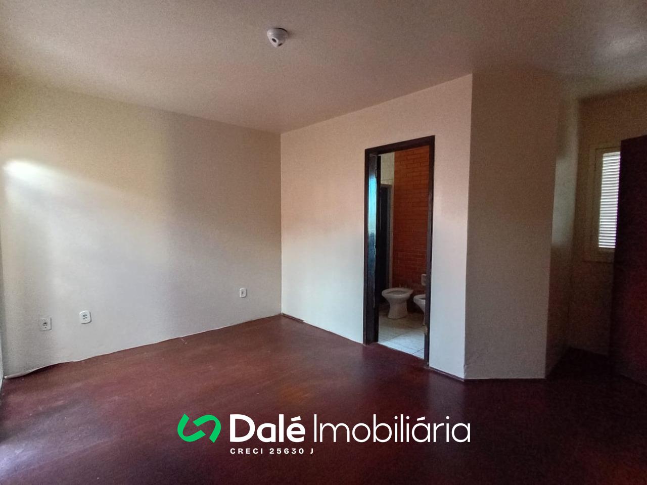 Casa para aluguel no Menino Deus: SUÍTE