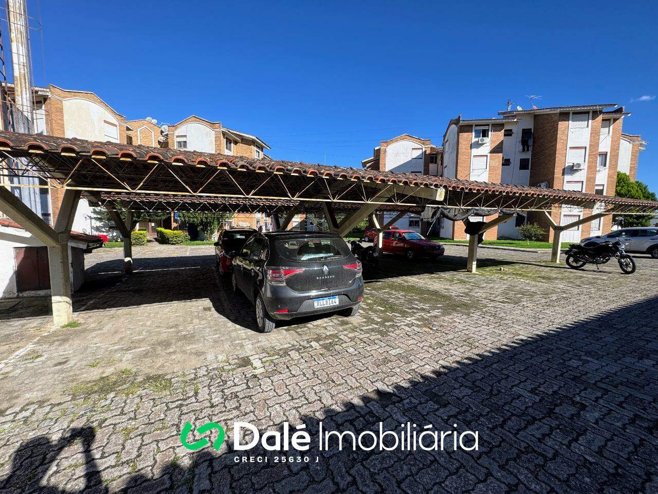 Apartamento à venda no Santa Flora: Vaga estacionamento