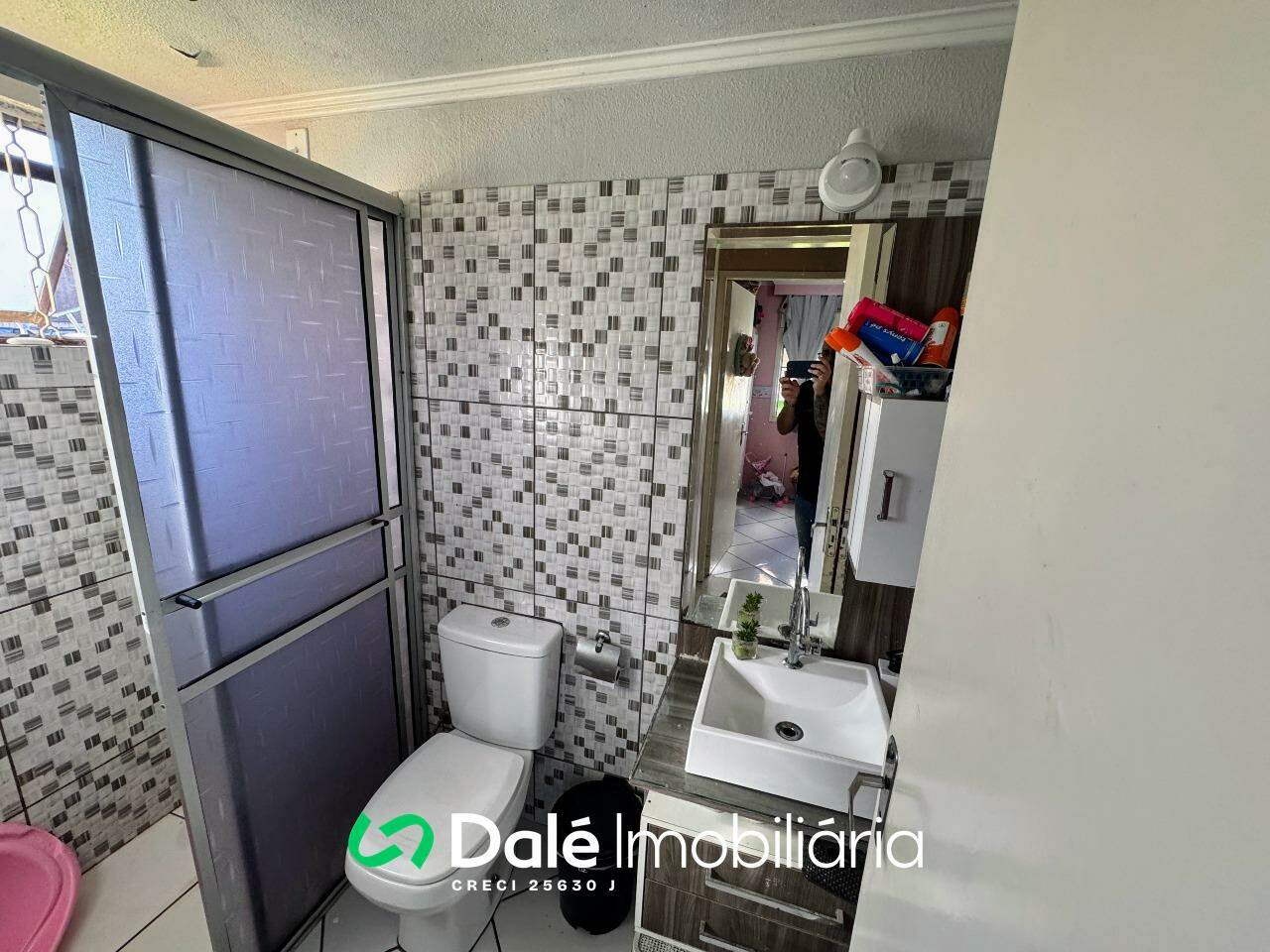 Apartamento à venda no Santa Flora: Banheiro