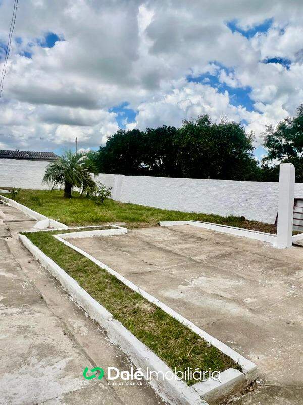 Casa à venda no Pedras Brancas: 