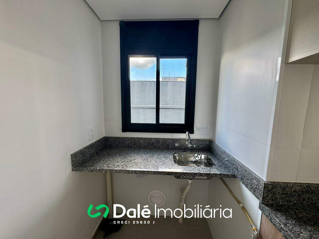 Apartamento para aluguel no Getúlio Vargas: LAVANDERIA