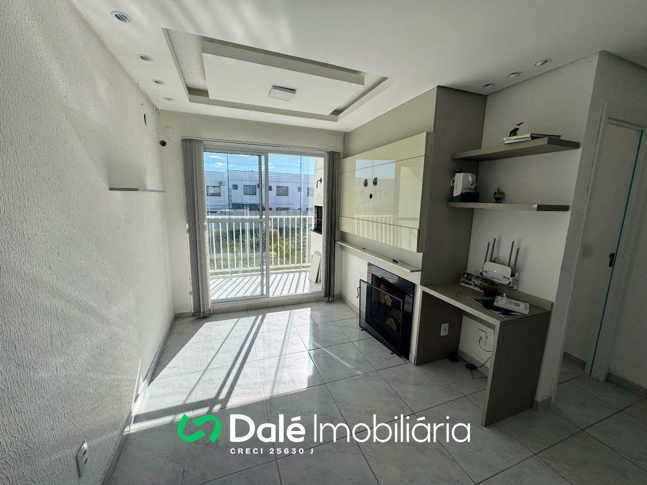 Apartamento à venda no Industrial I: Sala com Lareira