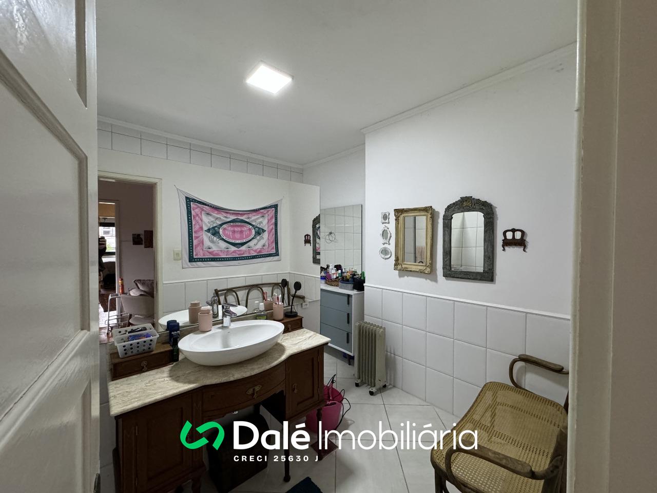Casa à venda no Centro: