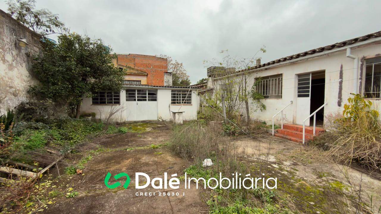 Casa à venda no Centro: 