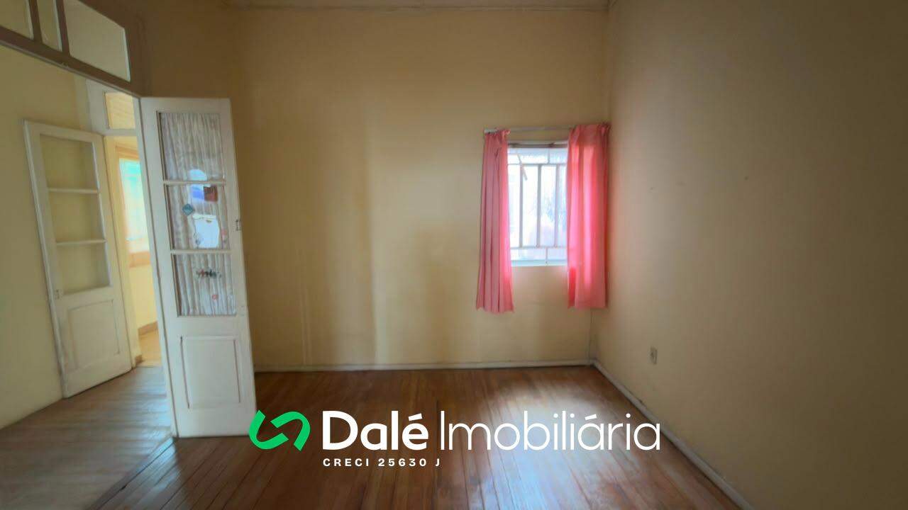 Casa à venda no Centro: 
