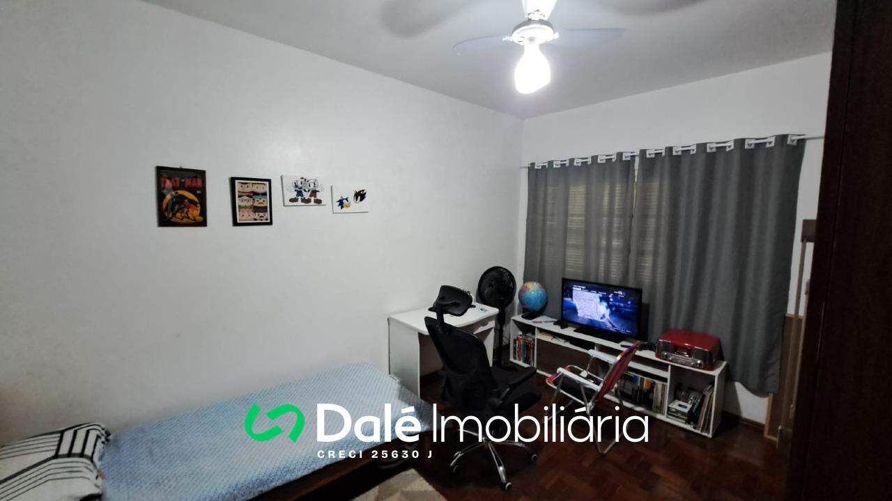 Casa à venda no Getúlio Vargas: DORMITORIO SOLTEIRO