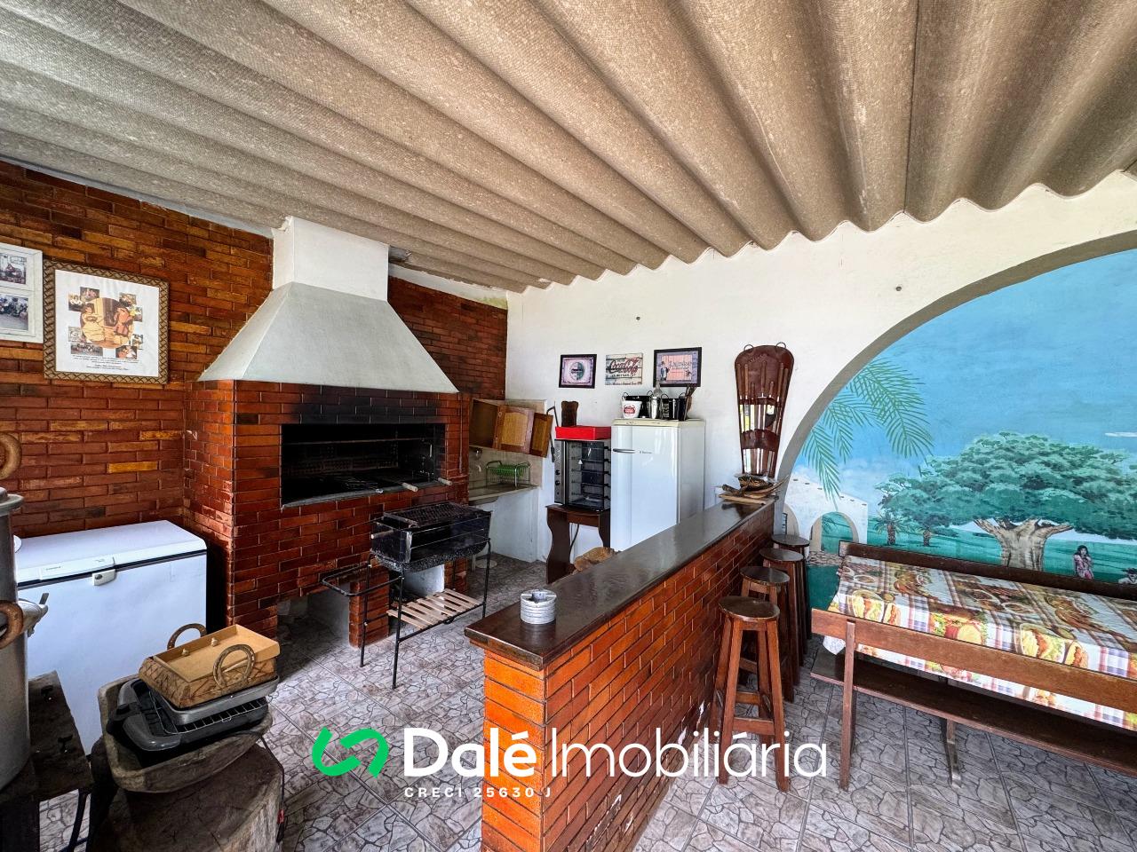 Casa à venda no Centro: 