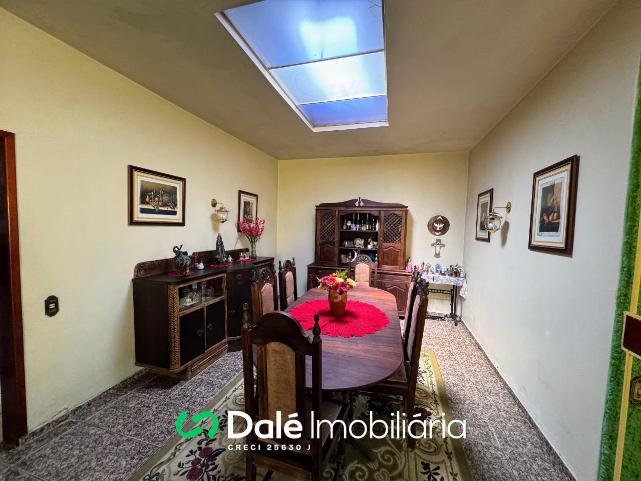 Casa à venda no Centro: 
