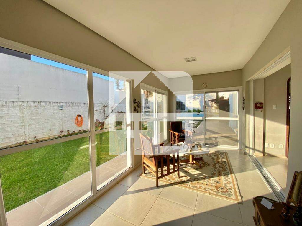 Casa à venda no Centro: 