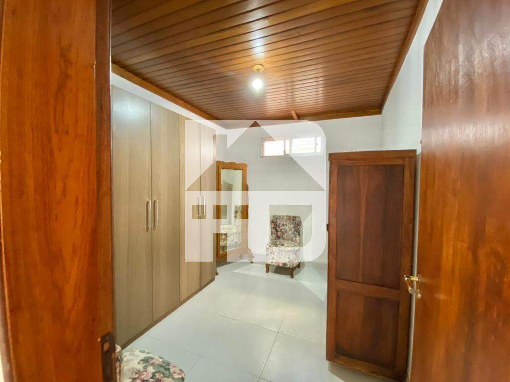 Casa à venda no Centro: 