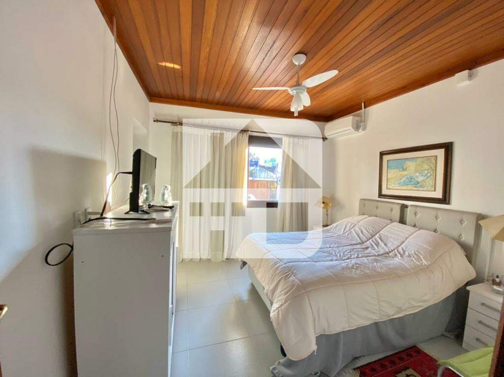 Casa à venda no Centro: 