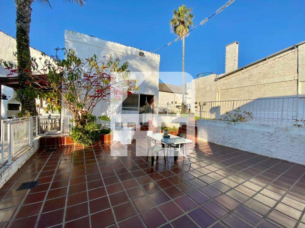 Casa à venda no Centro: 