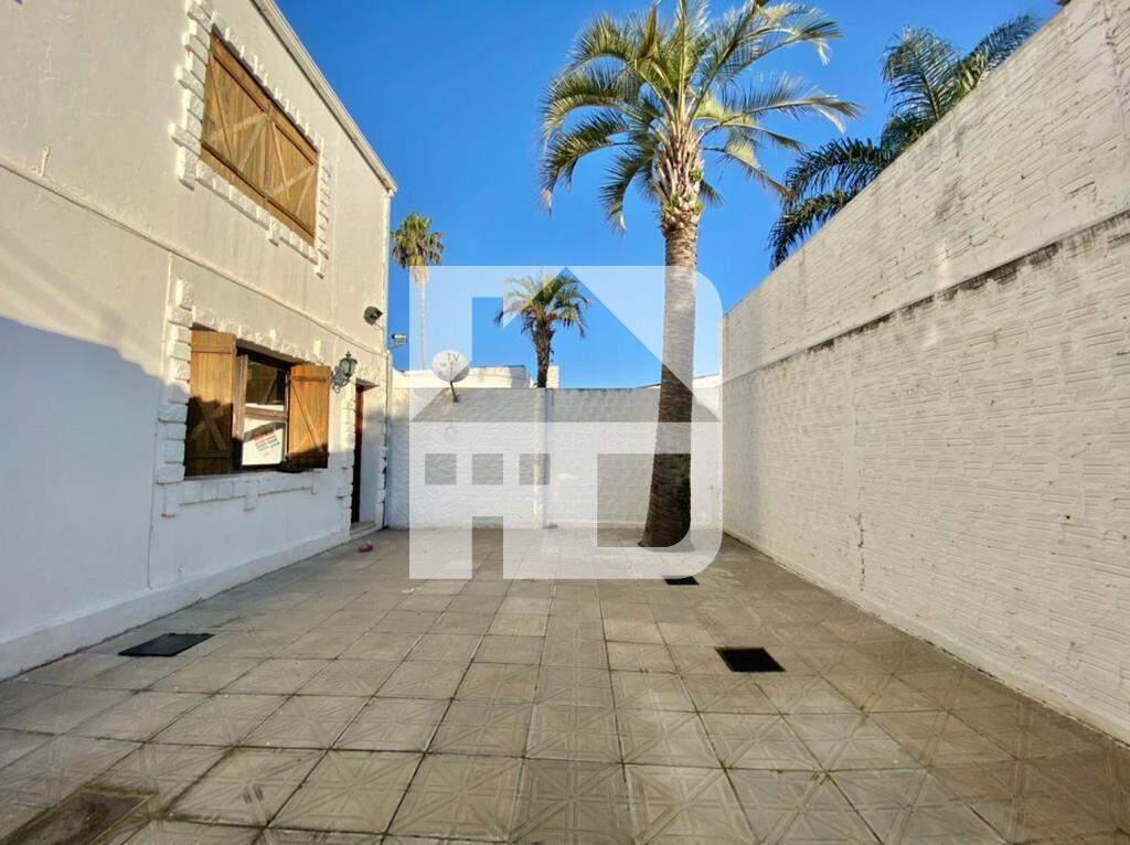 Casa à venda no Centro: 