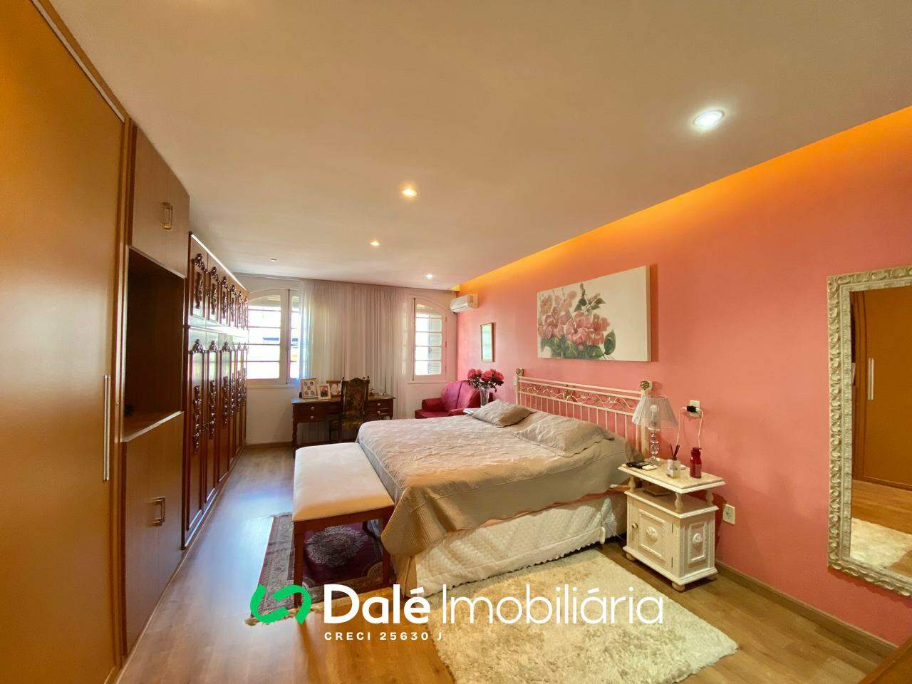Casa à venda no Centro: 