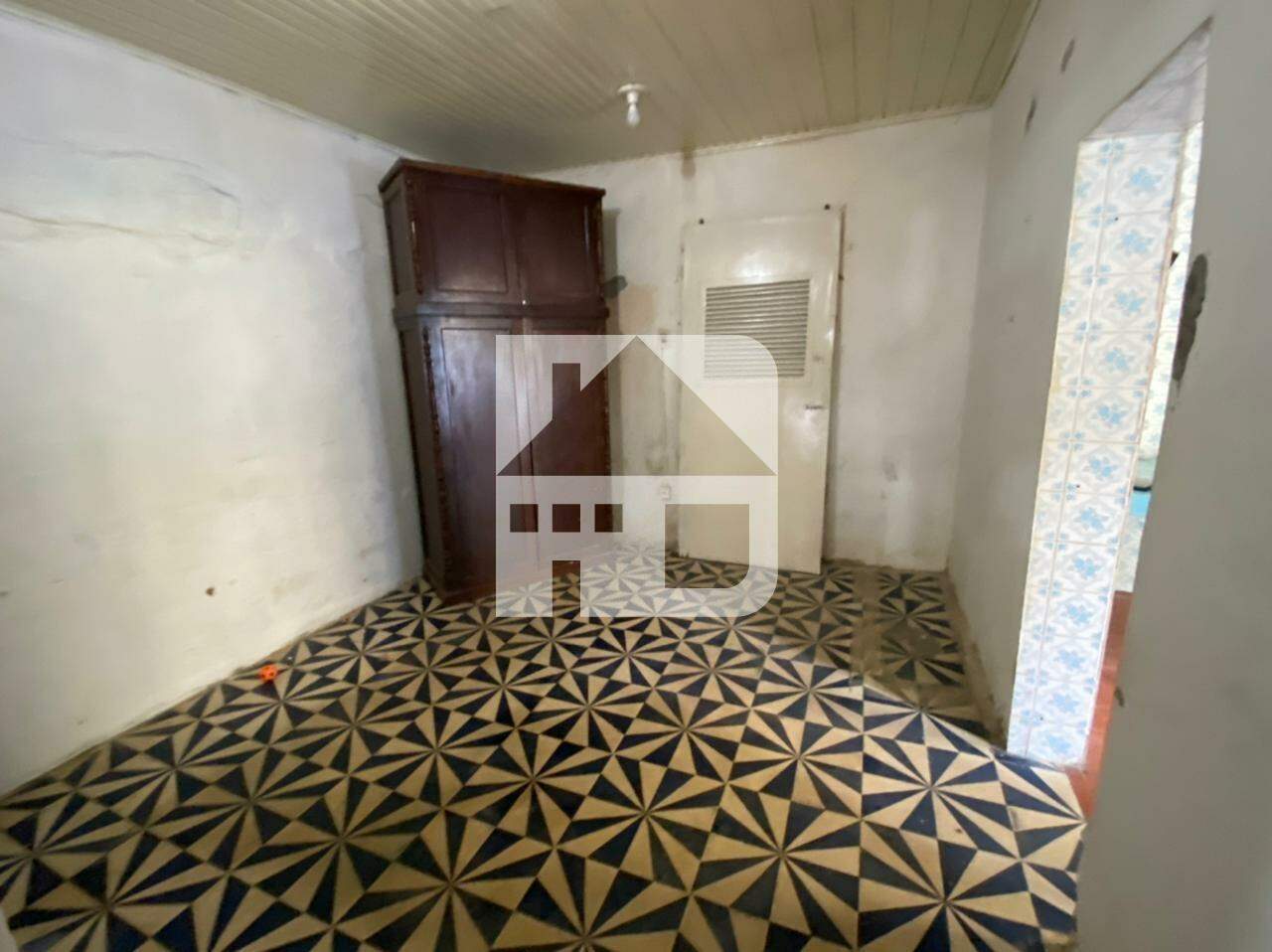Casa à venda no Centro: 