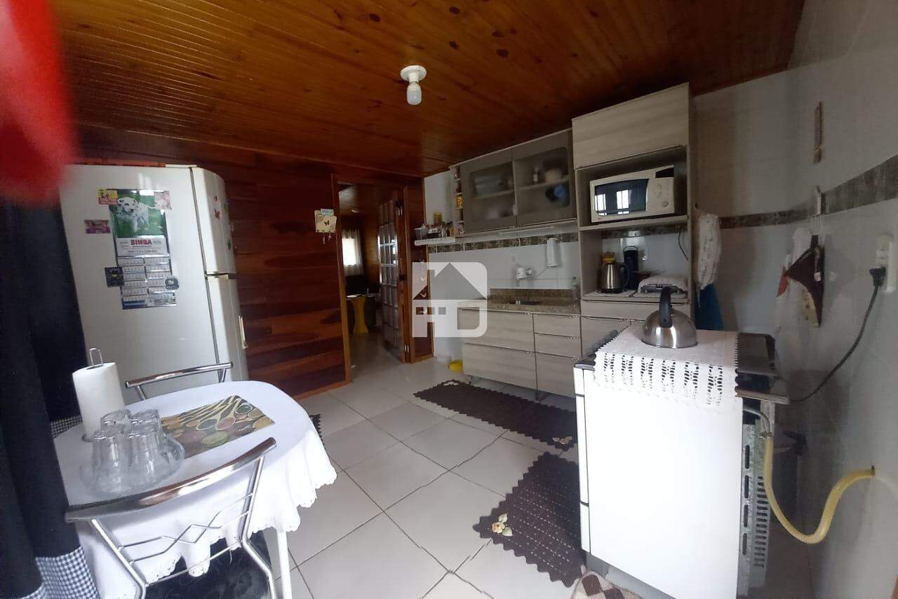 Casa à venda no Floresta: Cozinha 