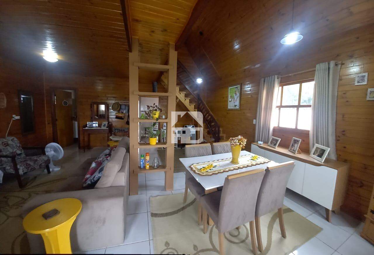 Casa à venda no Floresta: Sala de jantar 