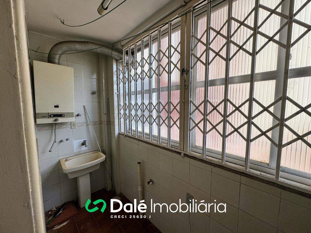 Apartamento à venda no Centro: Area de serviço
