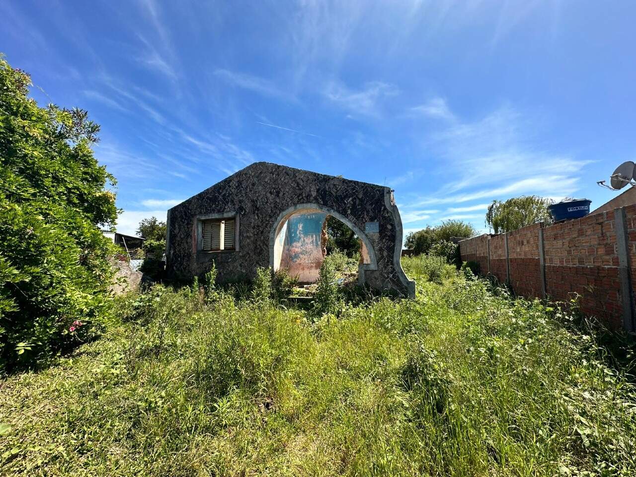 Terreno à venda no Pedras Brancas: