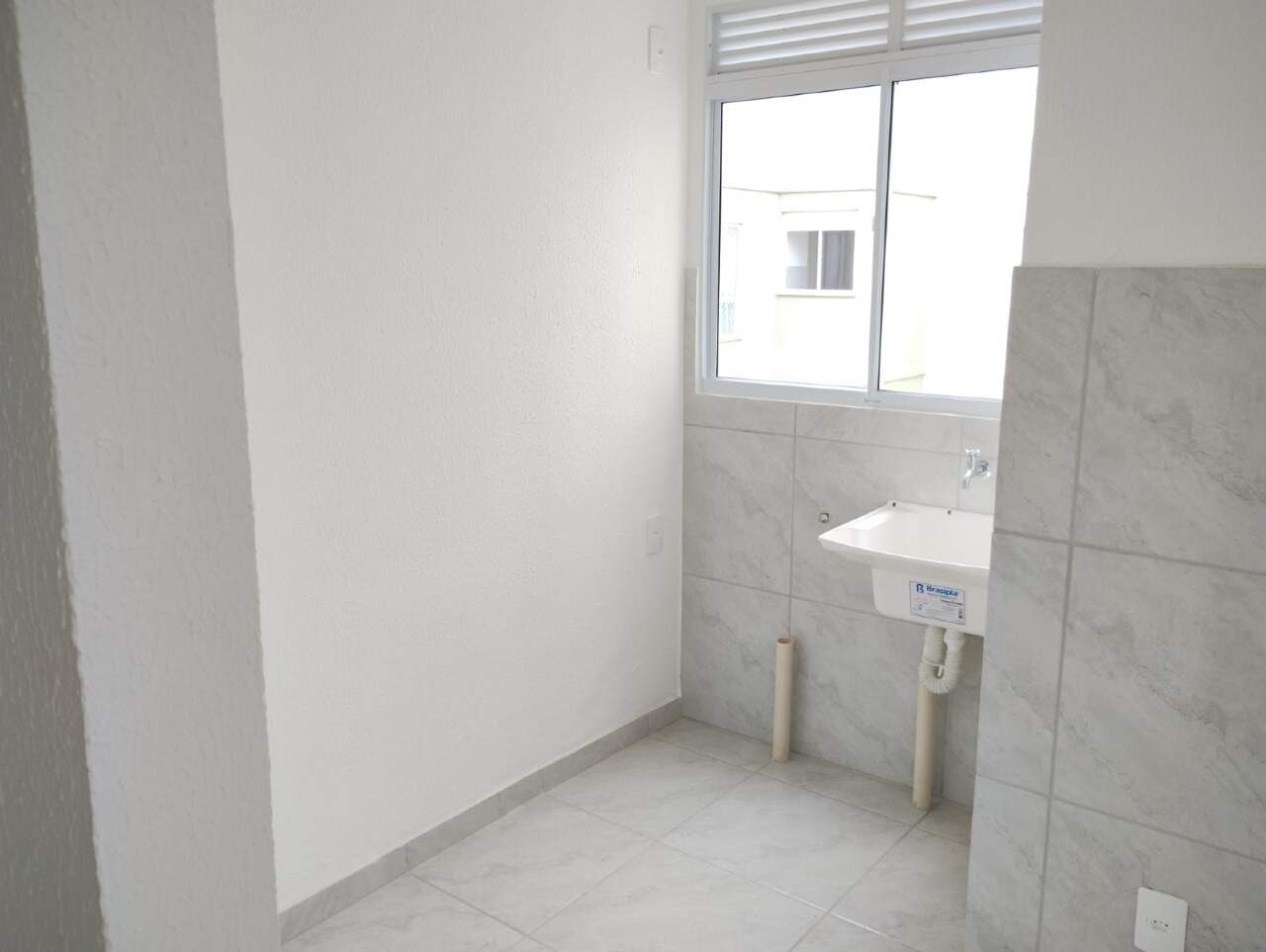 Apartamento à venda no Industrial I: Área de serviço