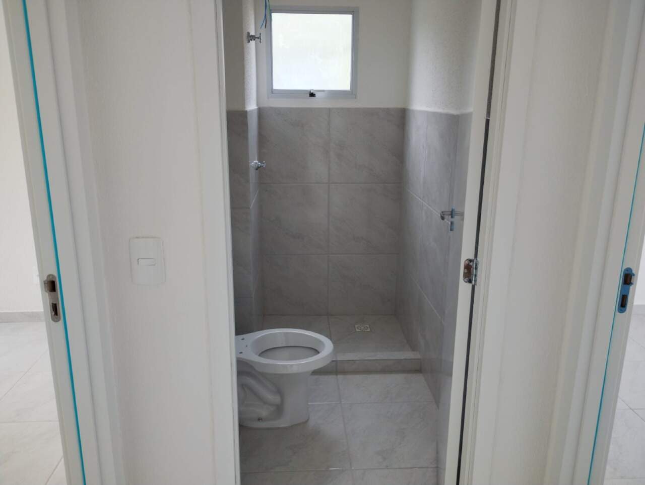 Apartamento à venda no Industrial I: Banheiro social
