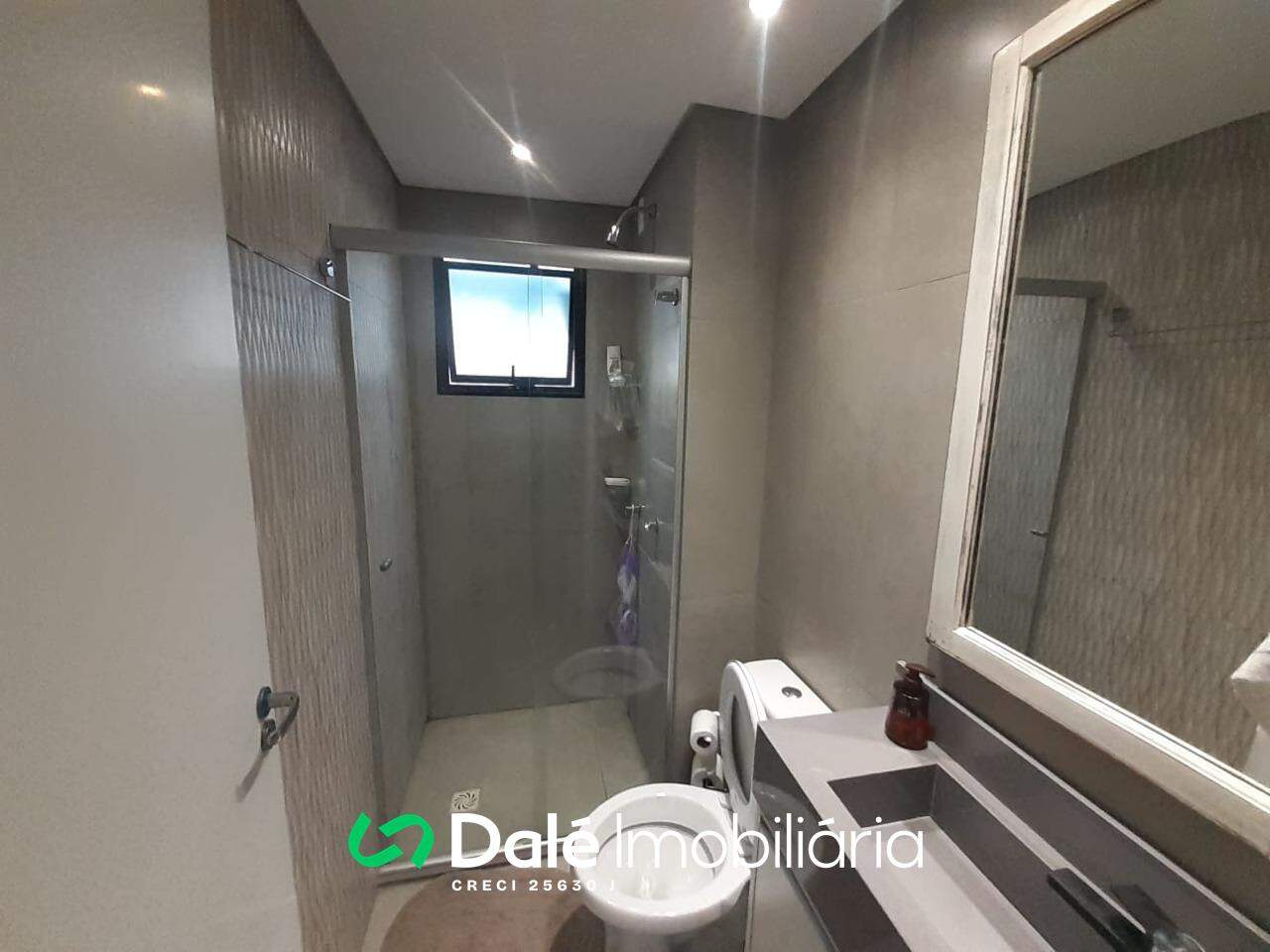 Casa à venda no Industrial I: banheiro principal 