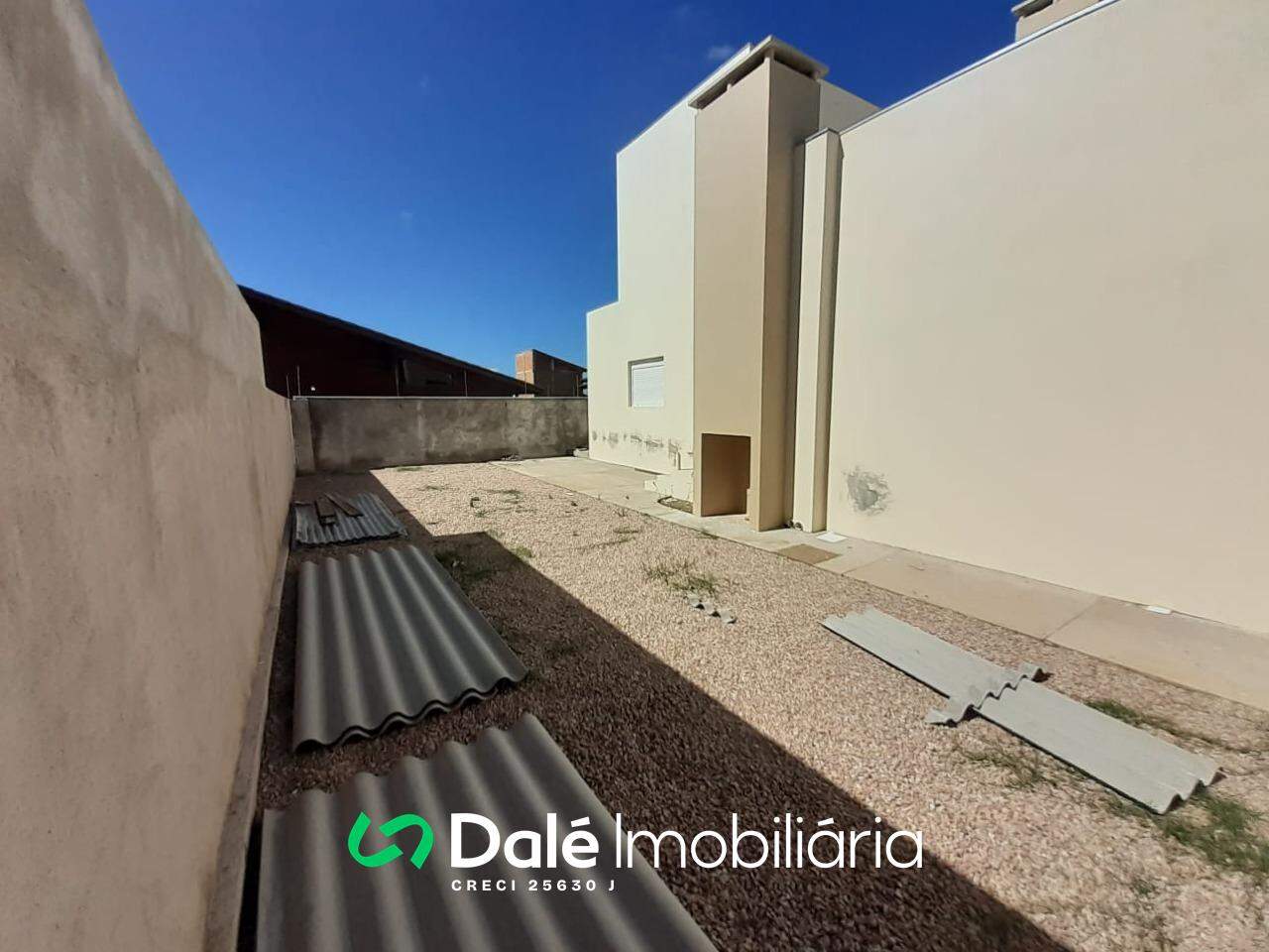Casa à venda no Industrial I: Garagem para 2 veiculos