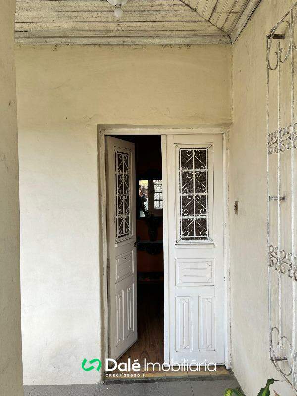 Casa à venda no Centro: 