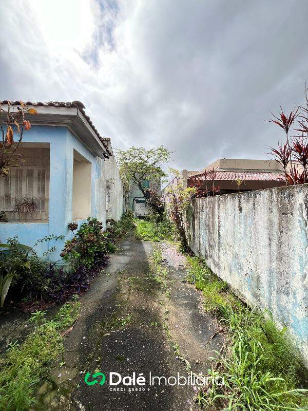 Casa à venda no Centro: 