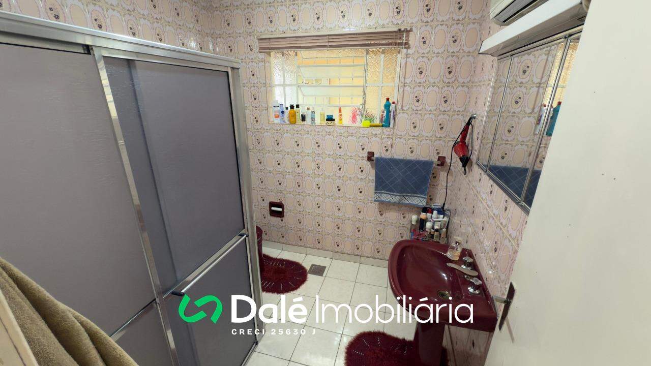 Casa à venda no Centro: 