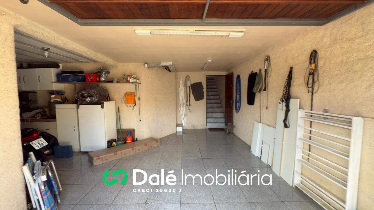 Casa à venda no Centro: 