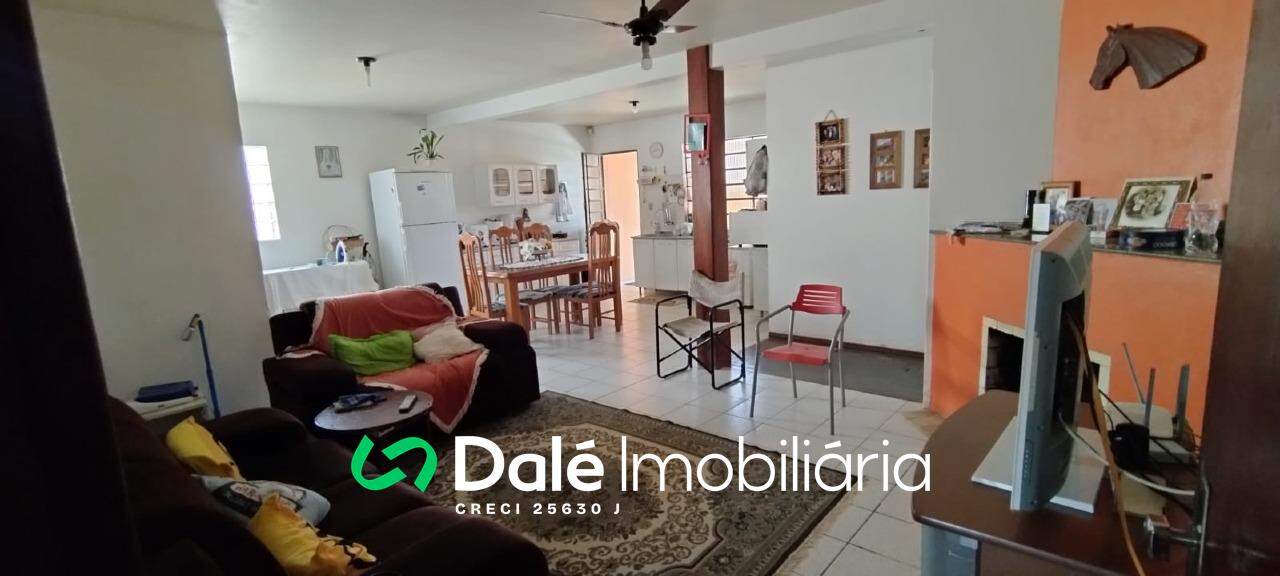 Casa à venda no Pedras Brancas: 