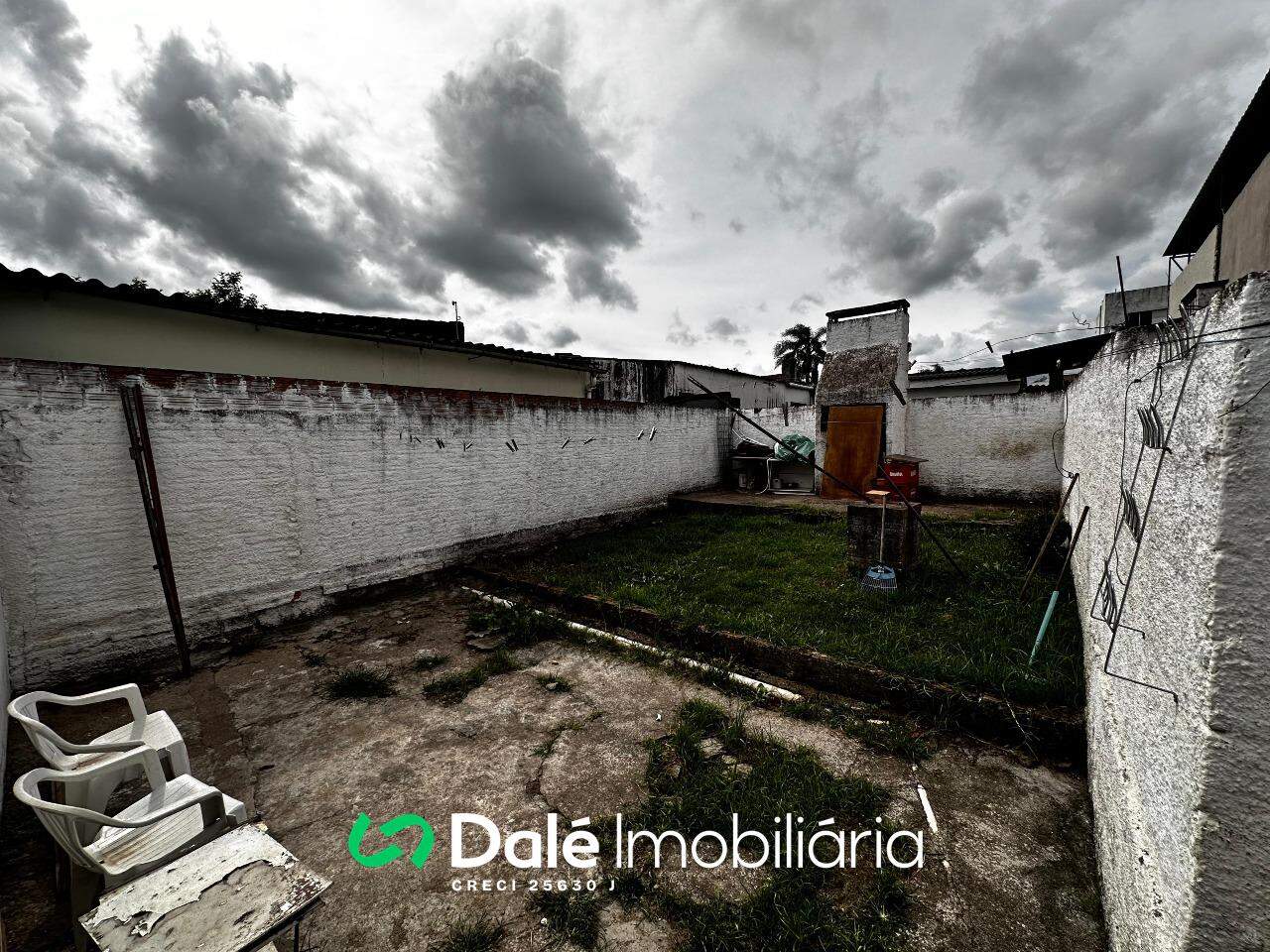 Casa à venda no Centro: 