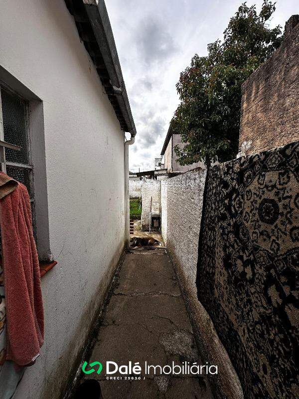 Casa à venda no Centro: 