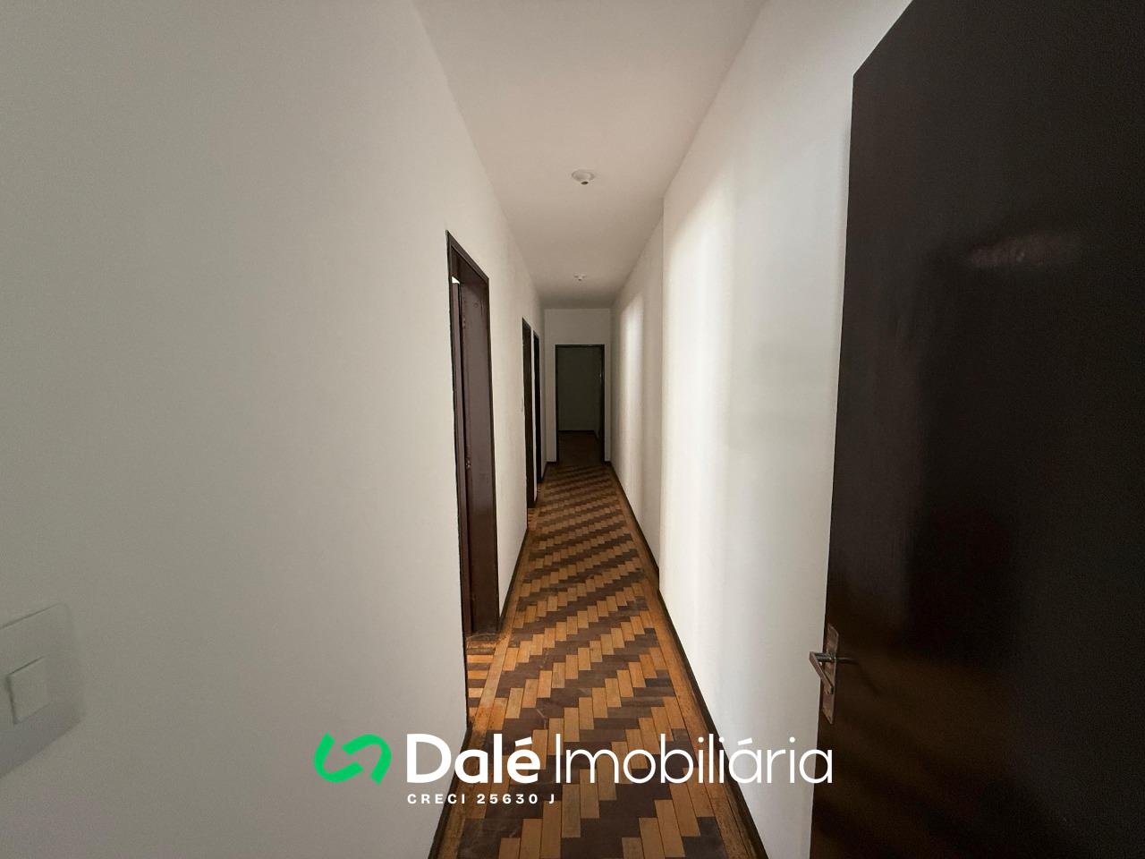 Casa à venda no Centro: 