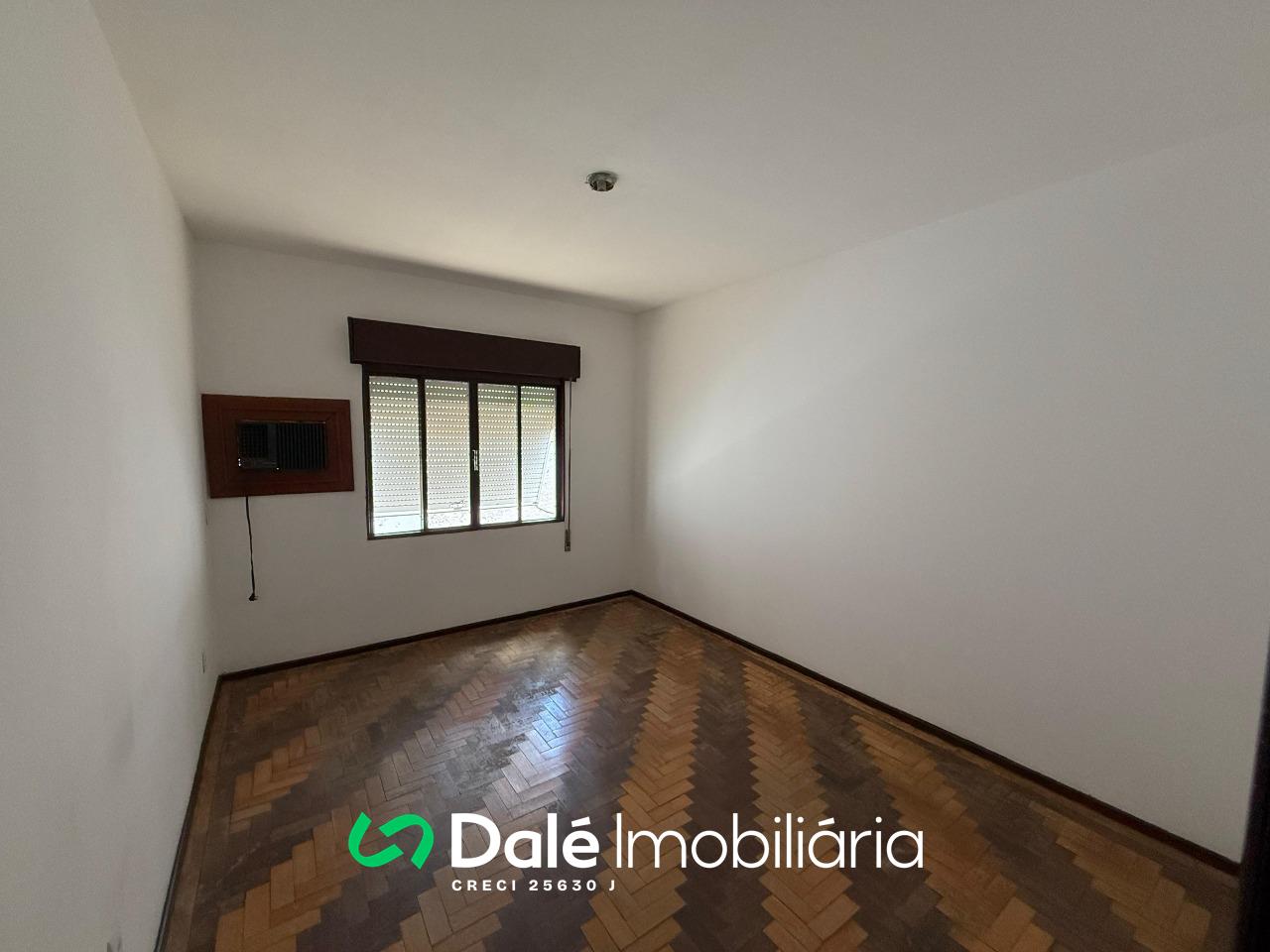 Casa à venda no Centro: 