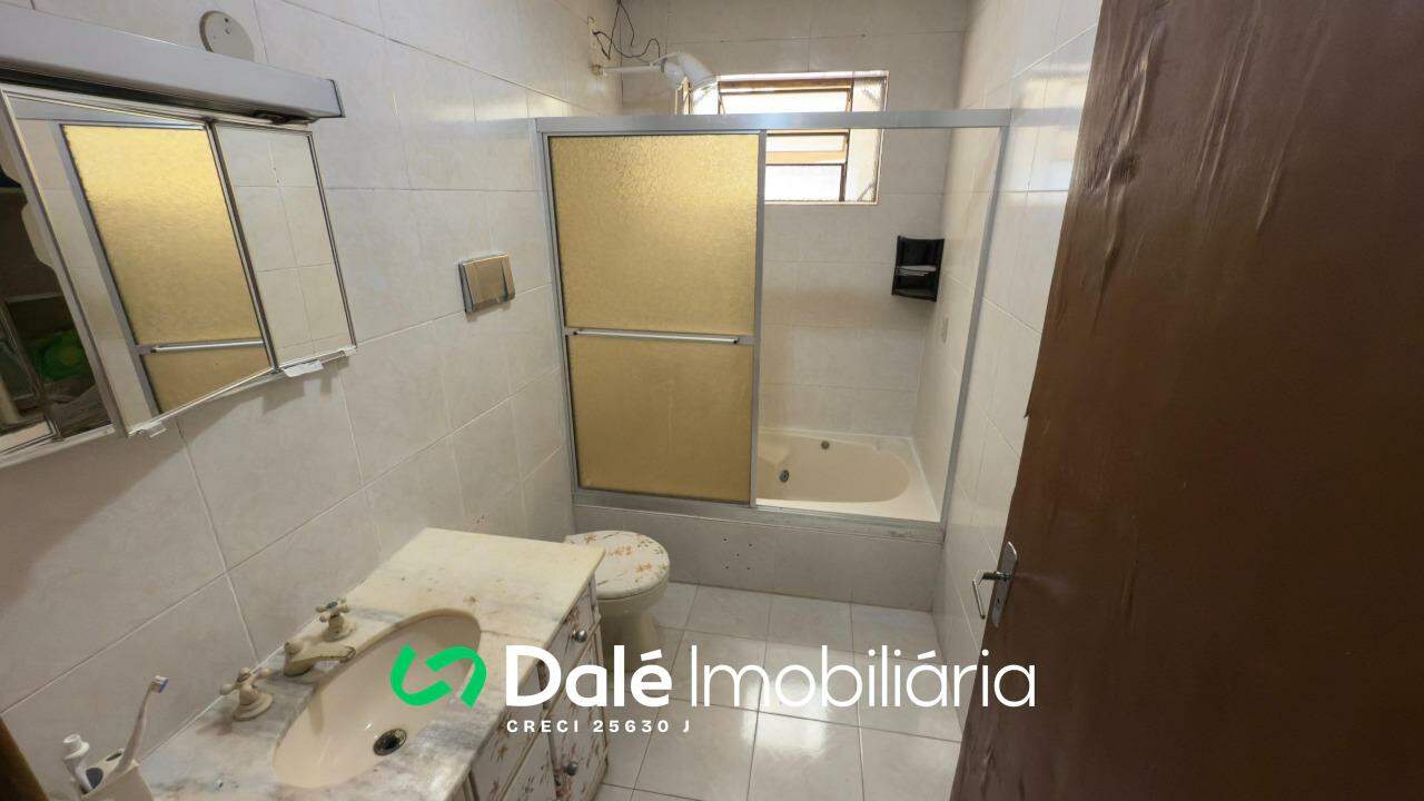 Casa à venda no Centro: 