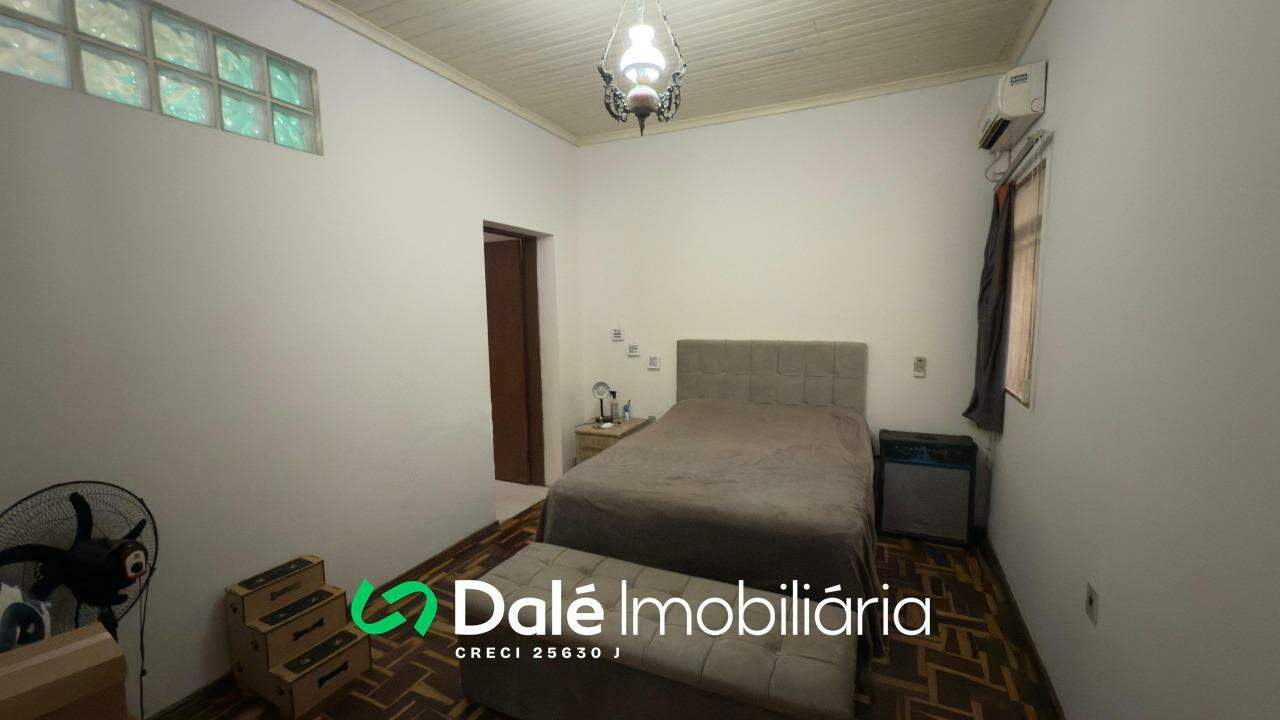 Casa à venda no Centro: 