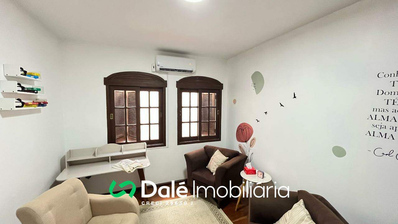 Casa à venda no Centro: 