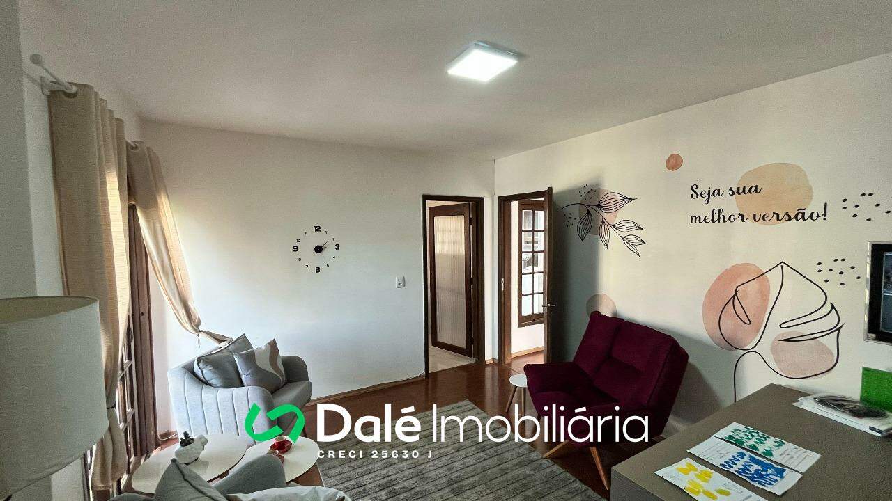 Casa à venda no Centro: 